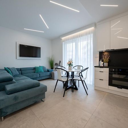 Apartament Z Tarasem Morska 8 Rewal 50M Do Morza Leilighet Eksteriør bilde